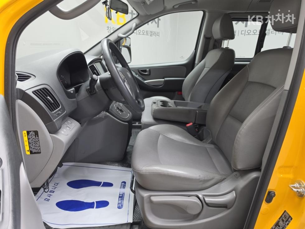 Hyundai Starex — miniaturë 10