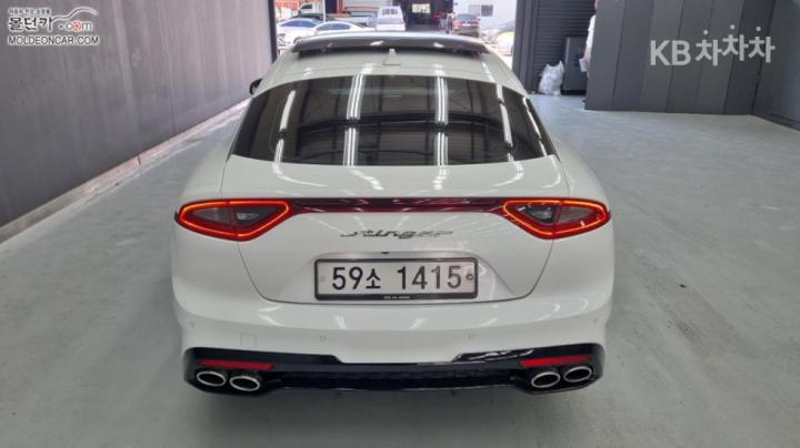 Kia Stinger — miniaturë 4
