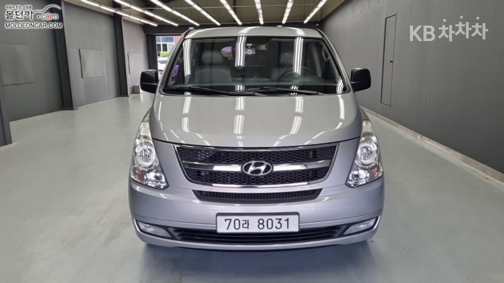 Hyundai Starex — miniaturë 3