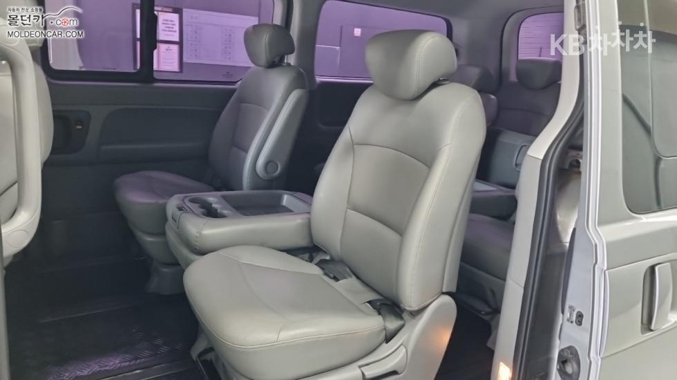 Hyundai Starex — miniaturë 10