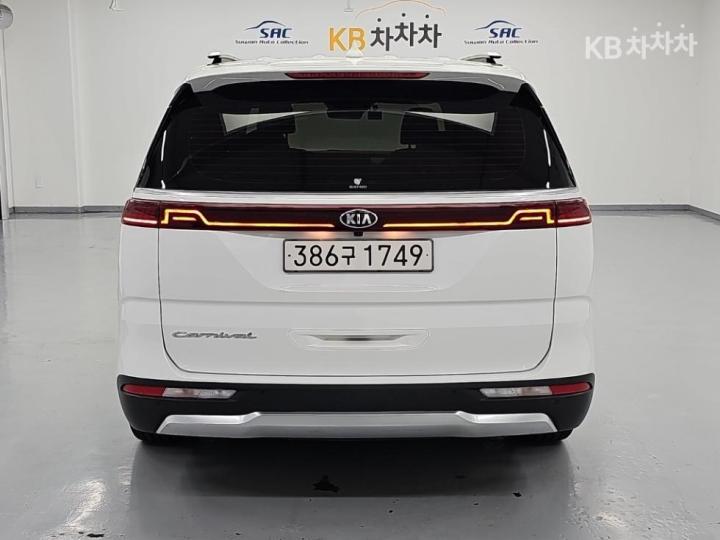 Kia Carnival — miniaturë 3