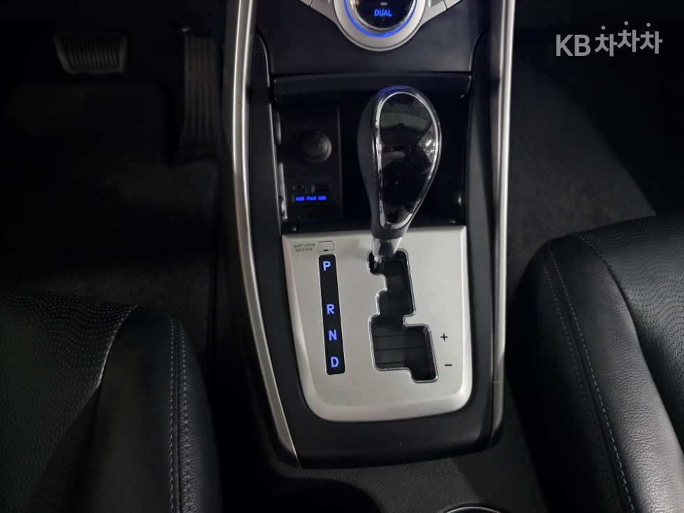 Hyundai Avante — miniaturë 11