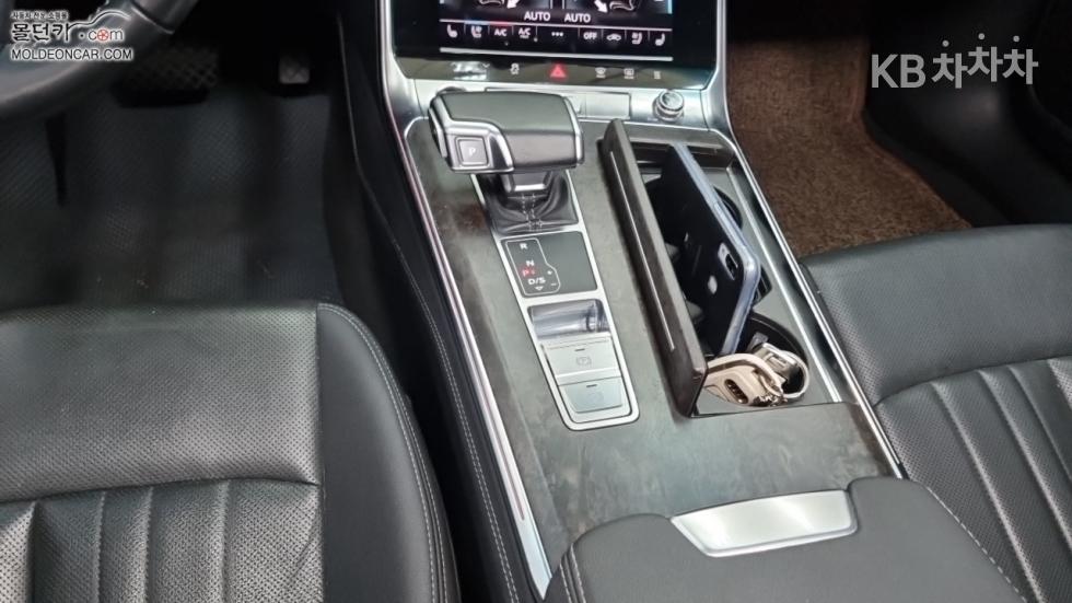 Audi A7 — miniaturë 12