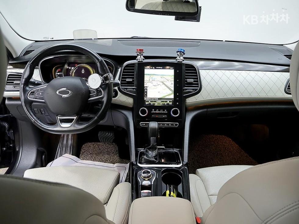 Renault SM6 — miniaturë 5