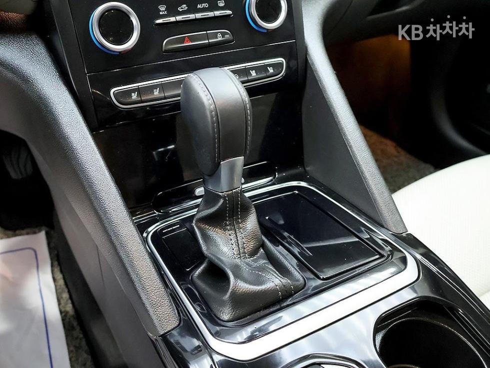 Renault SM6 — miniaturë 10