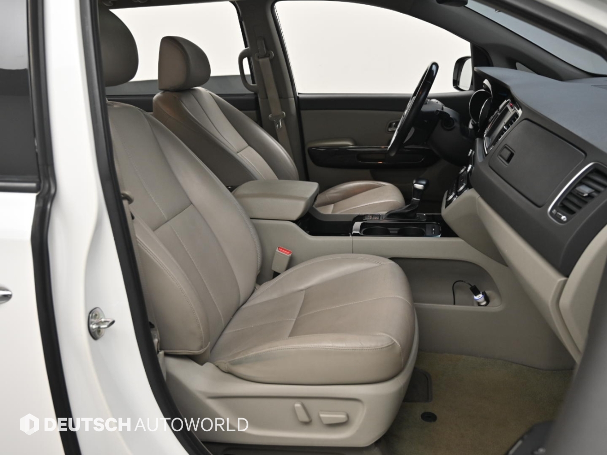 Kia Carnival — miniaturë 10
