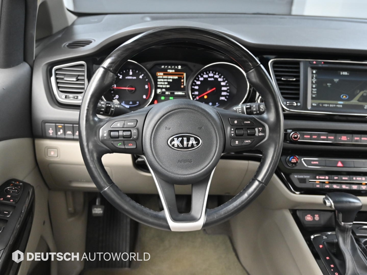 Kia Carnival — miniaturë 13