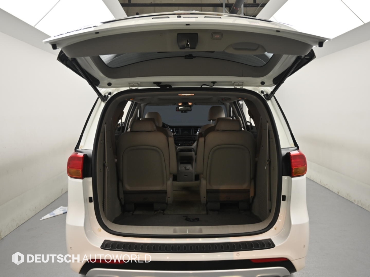 Kia Carnival — miniaturë 19