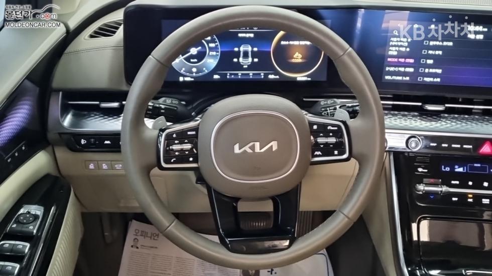 Kia Carnival — miniaturë 10