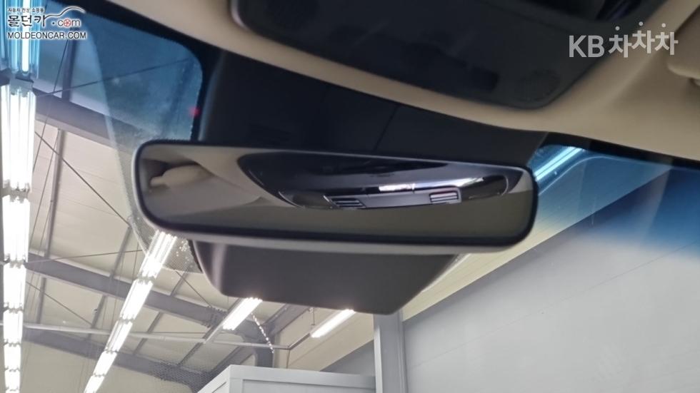 Kia Carnival — miniaturë 14