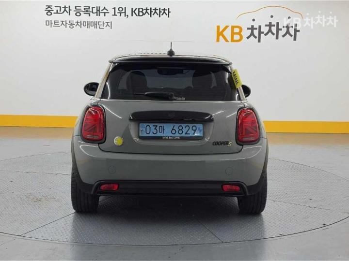 MINI Cooper — miniaturë 3