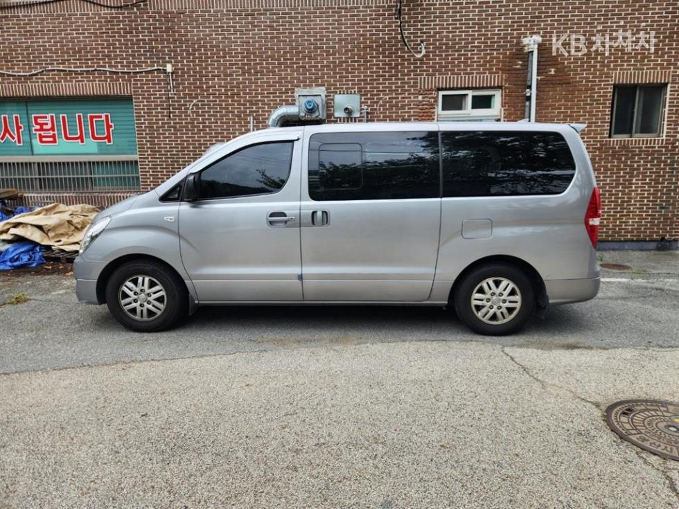 Hyundai Starex — miniaturë 5