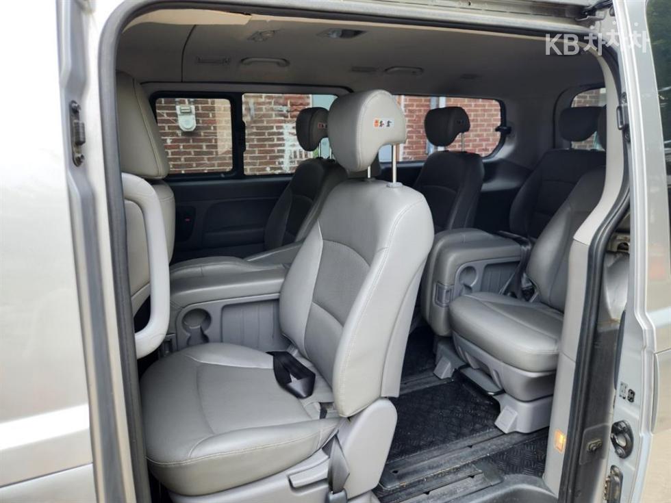 Hyundai Starex — miniaturë 11