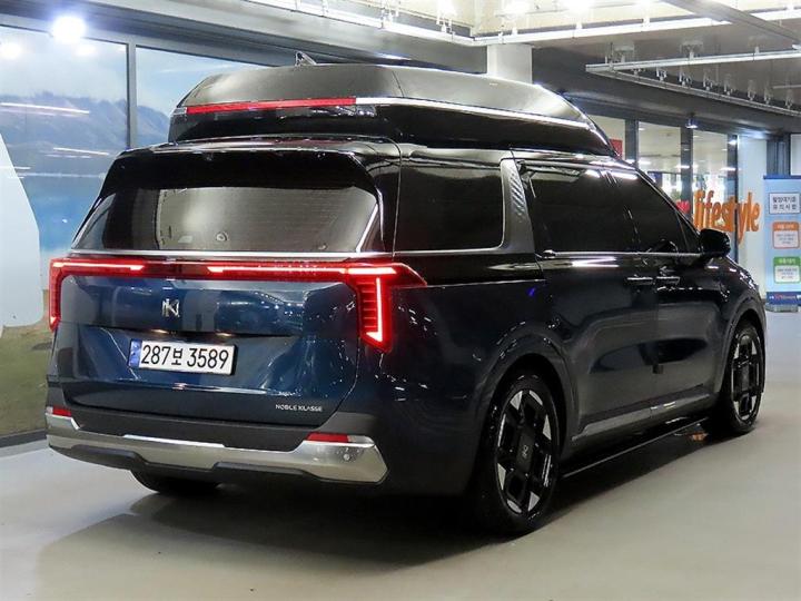 Kia Carnival — miniaturë 4