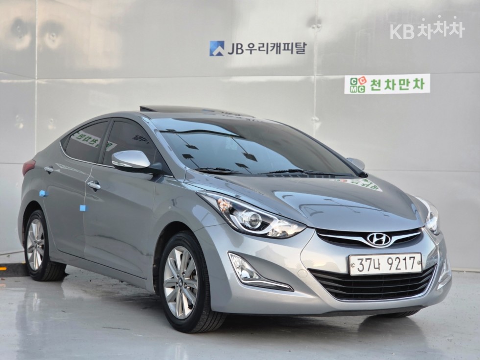 Hyundai Avante — miniaturë 3