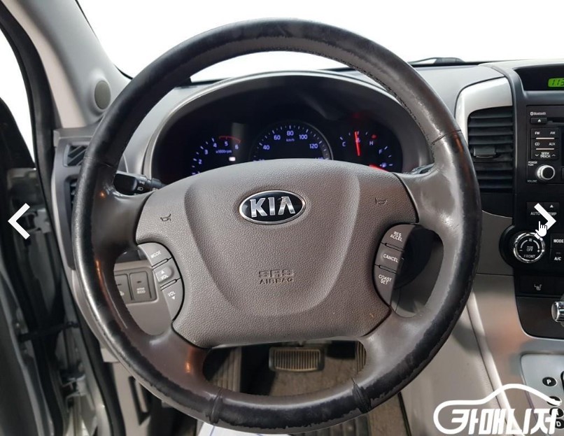 Kia Carnival — miniaturë 9