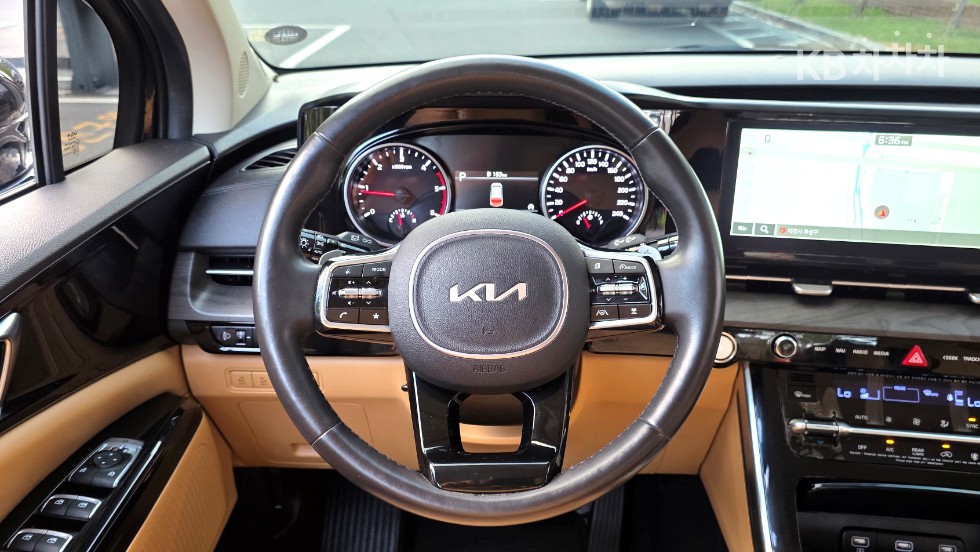 Kia Carnival — miniaturë 14