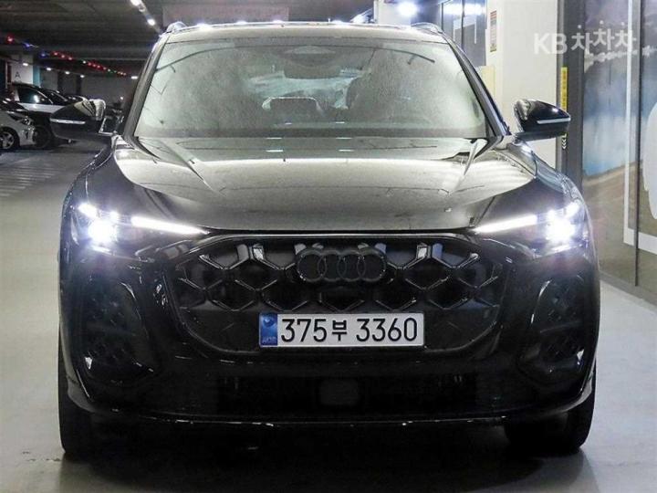 Audi Q5 — miniaturë 2