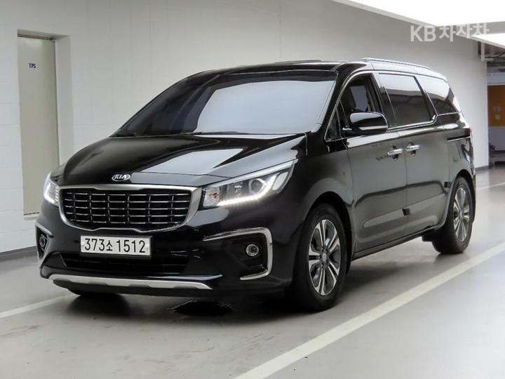 Kia Carnival — miniaturë 2