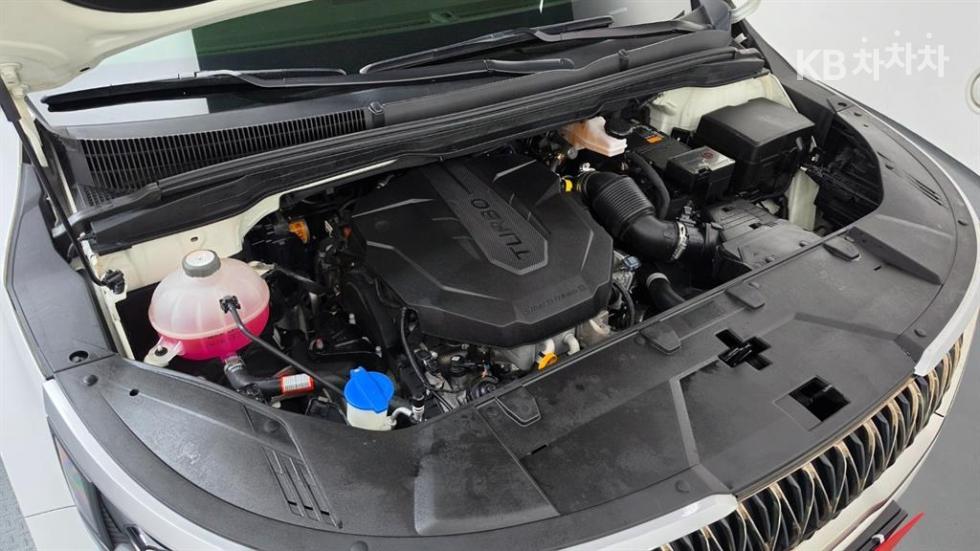 Kia Carnival — miniaturë 3