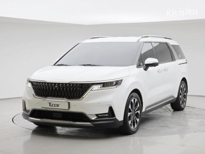 Kia Carnival D2.2 9인승 시그니처 — foto 1
