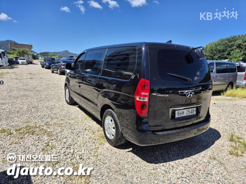 Hyundai Starex — miniaturë 6