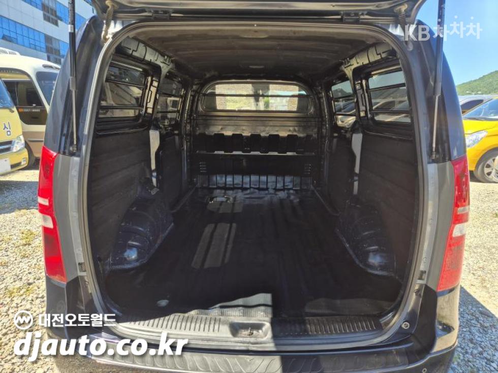 Hyundai Starex — miniaturë 7