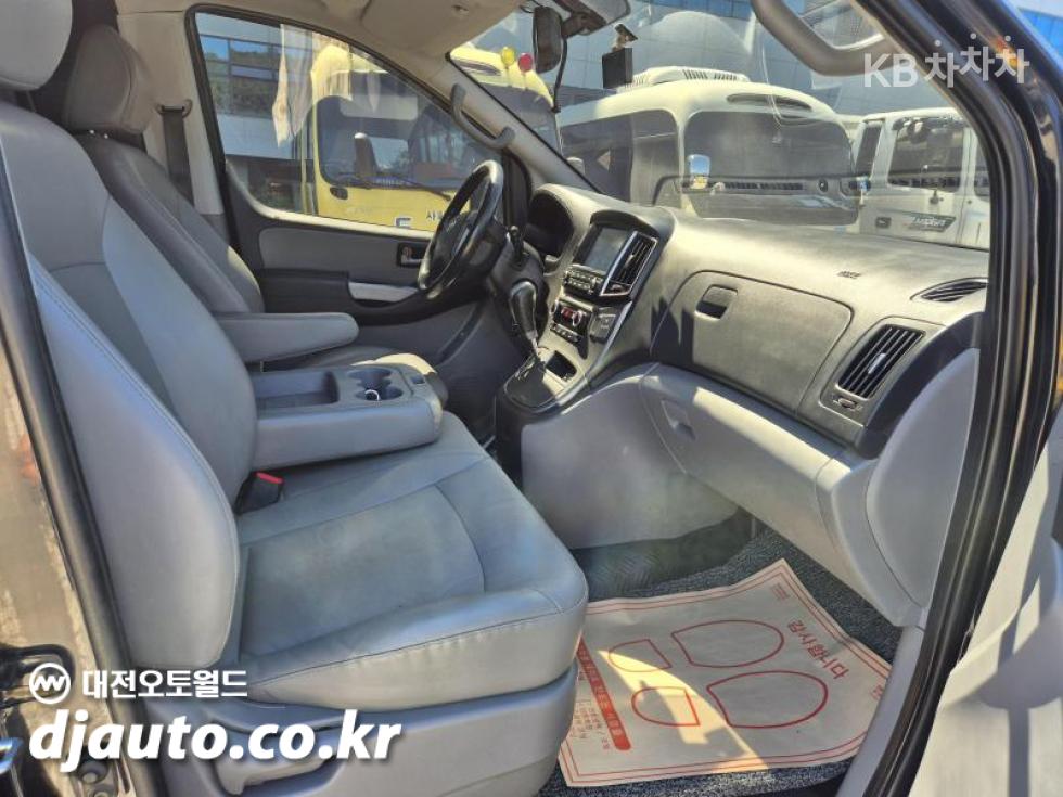 Hyundai Starex — miniaturë 10