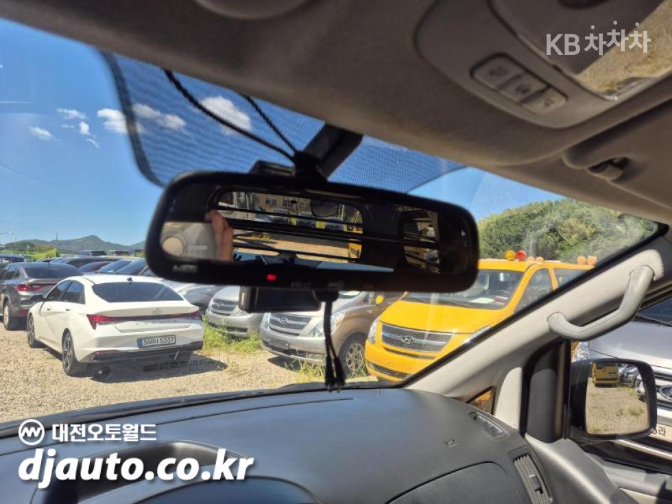 Hyundai Starex — miniaturë 13