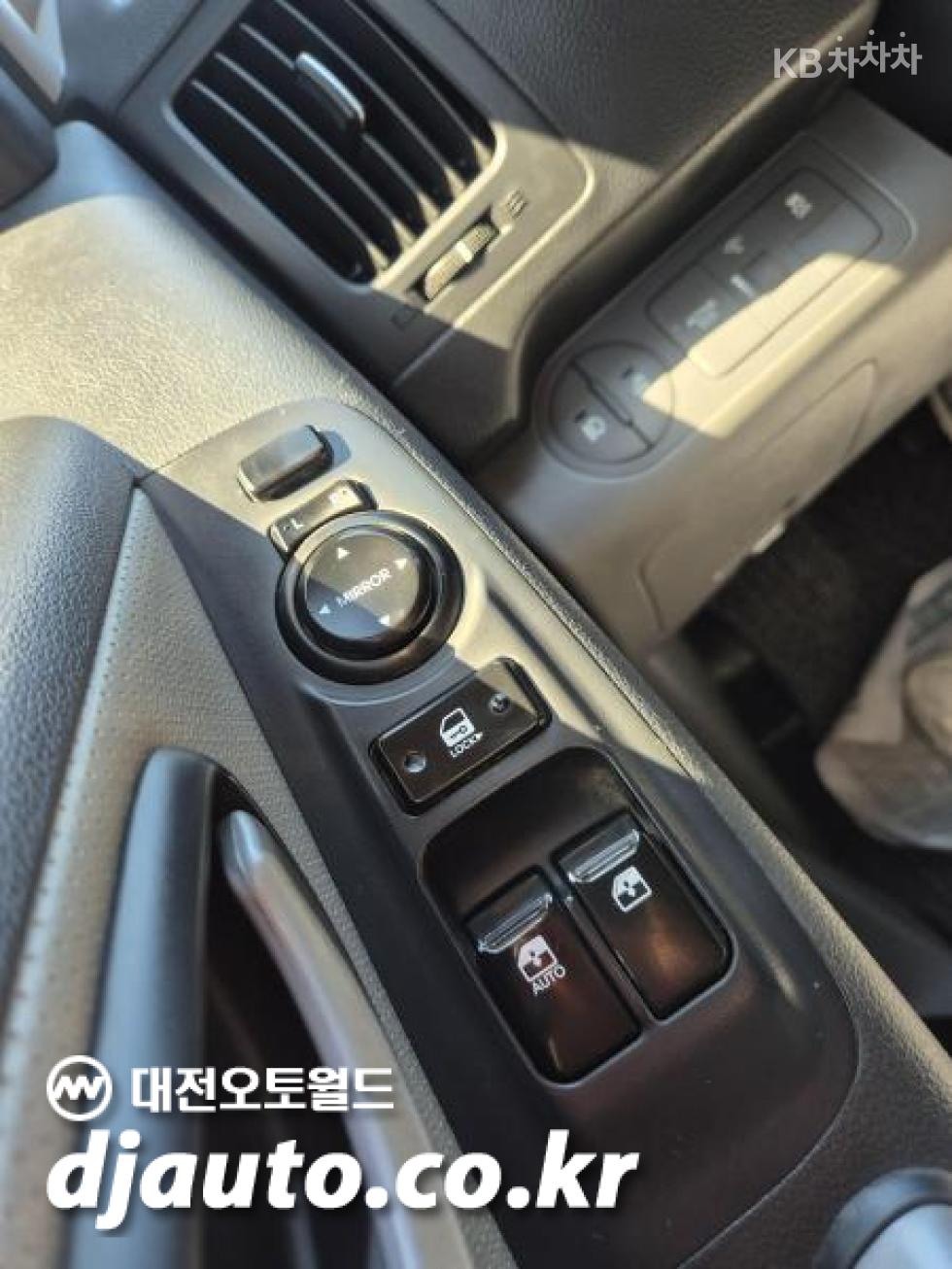 Hyundai Starex — miniaturë 14
