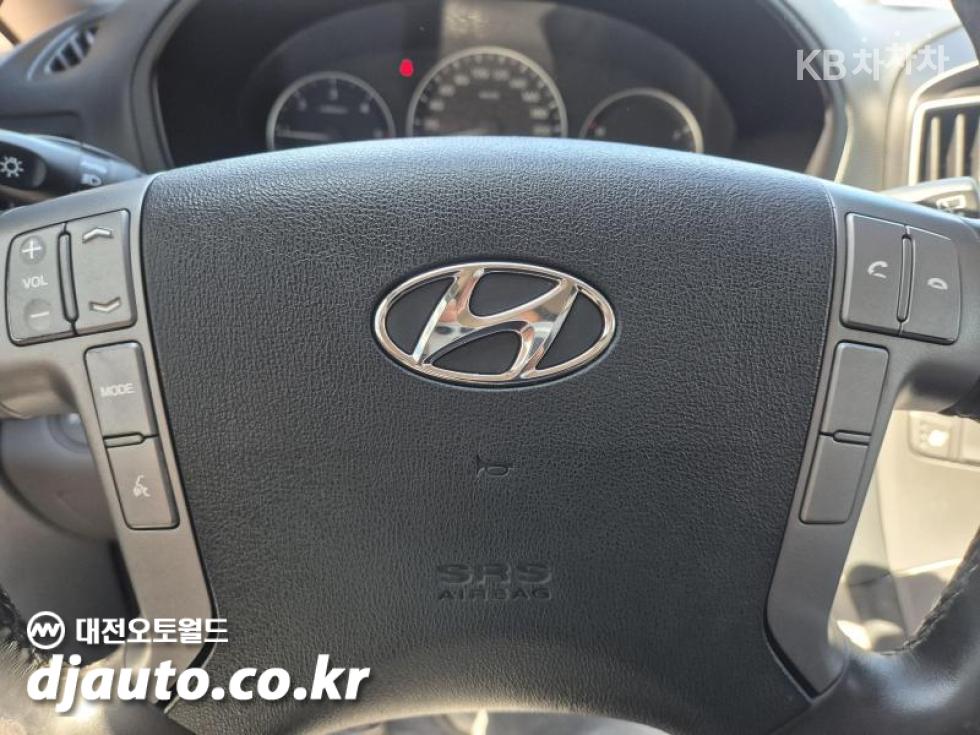 Hyundai Starex — miniaturë 15