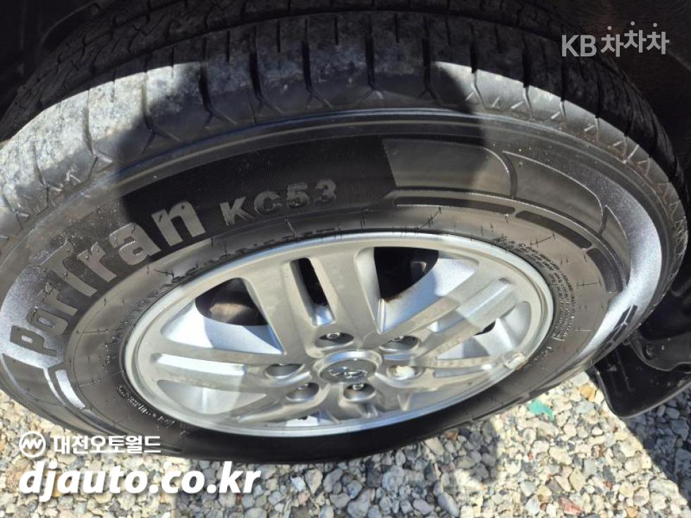 Hyundai Starex — miniaturë 16