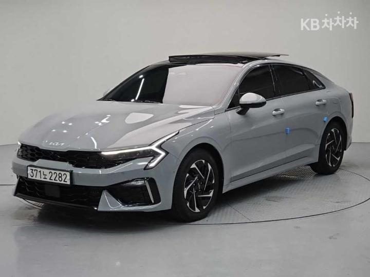 Kia K5 2.0 hev  noblesse — foto 1