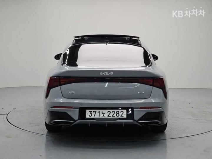 Kia K5 — miniaturë 3