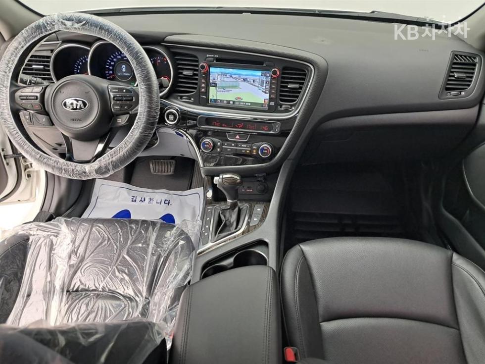 Kia K5 — miniaturë 6