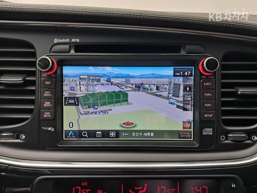 Kia K5 — miniaturë 9