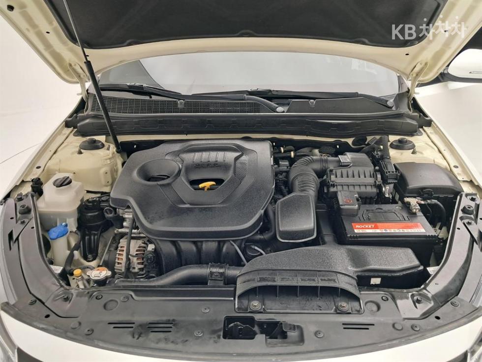 Kia K5 — miniaturë 18
