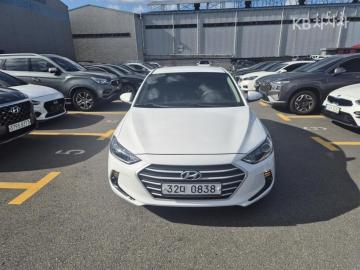 Hyundai Avante 1.6 gdi  smart — foto 1