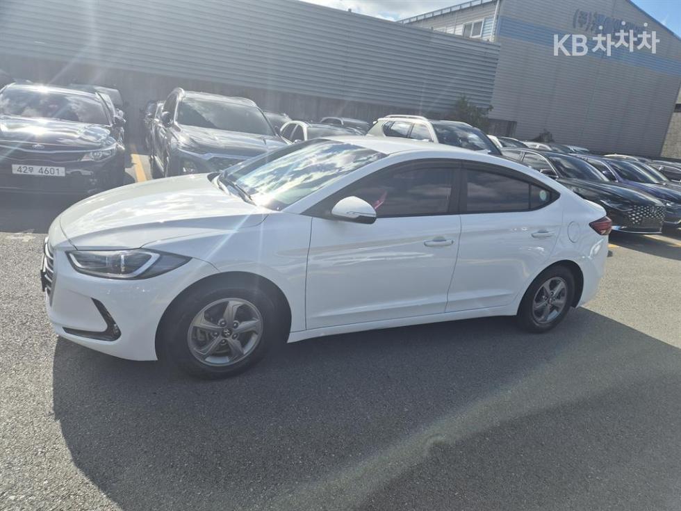 Hyundai Avante — miniaturë 2