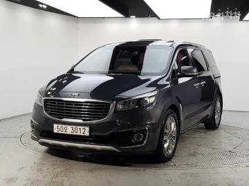 Kia Carnival 9-seater Prestige — foto 1