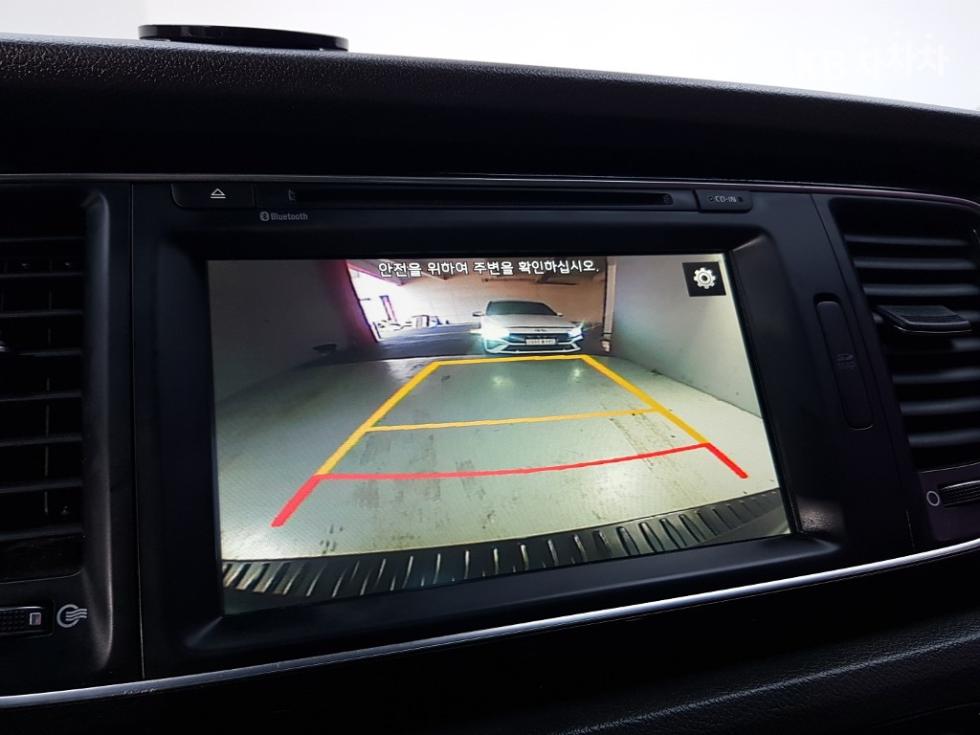 Kia Carnival — miniaturë 15
