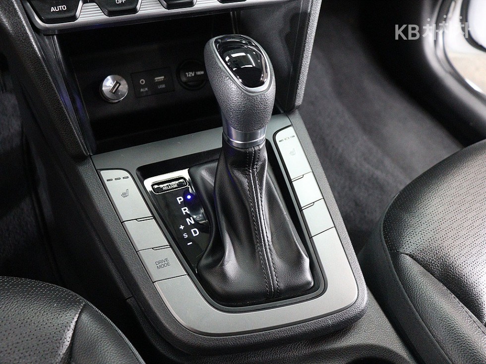 Hyundai Avante — miniaturë 12