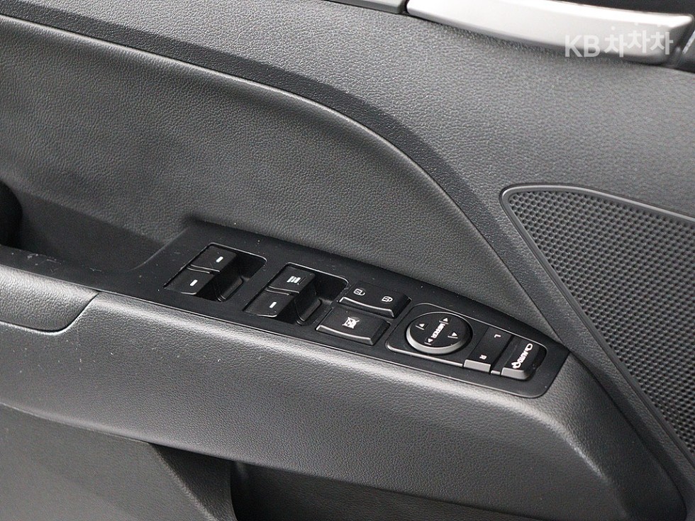 Hyundai Avante — miniaturë 16