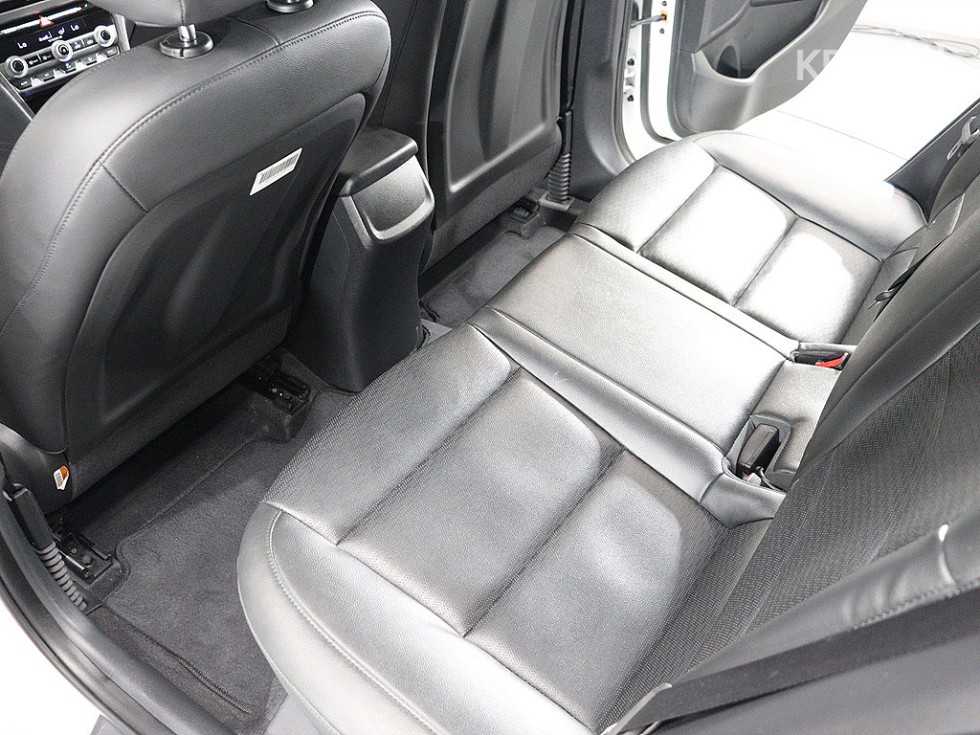 Hyundai Avante — miniaturë 11
