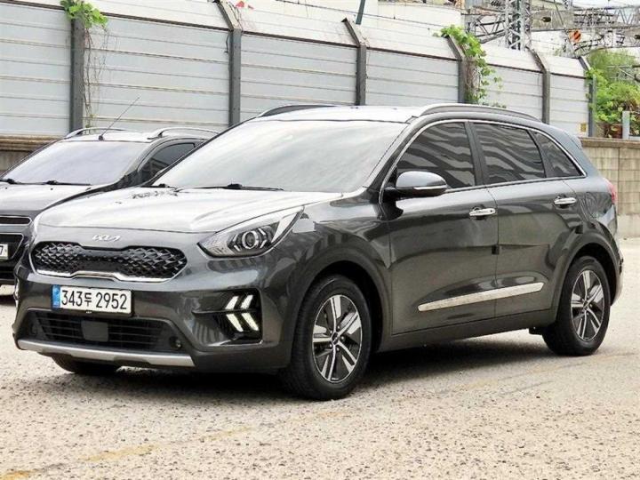 Kia Niro 1.6 hev  noblesse — foto 1