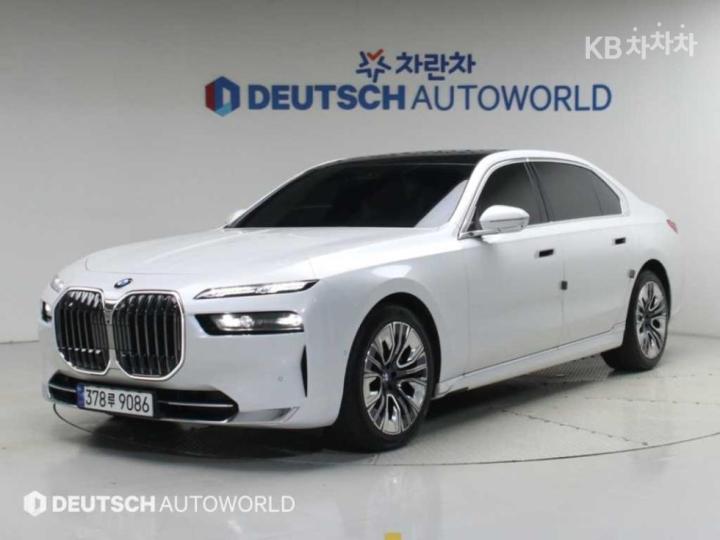 BMW 7er 740d xDrive DPE Executive — foto 1