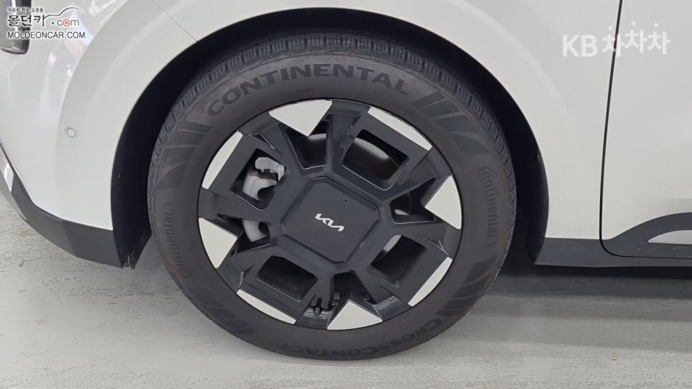 Kia Carnival — miniaturë 6