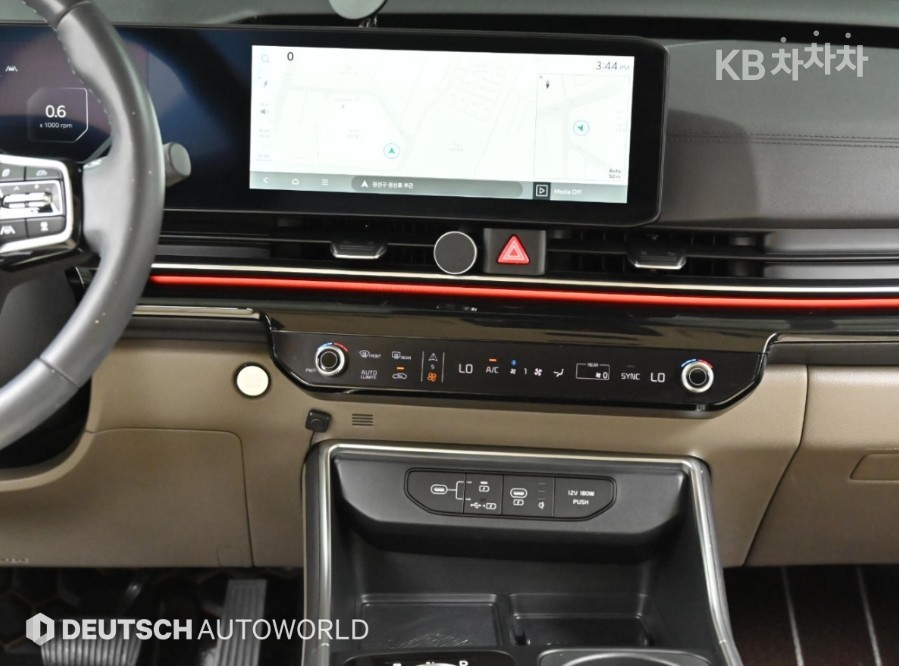 Kia Carnival — miniaturë 12