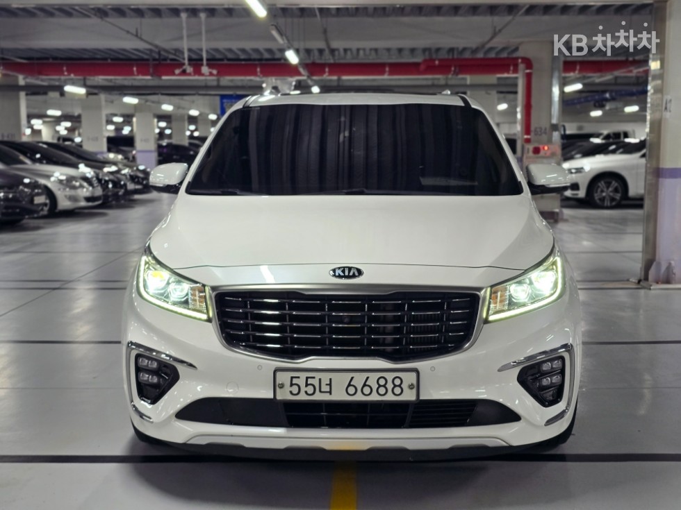 Kia Carnival — miniaturë 2