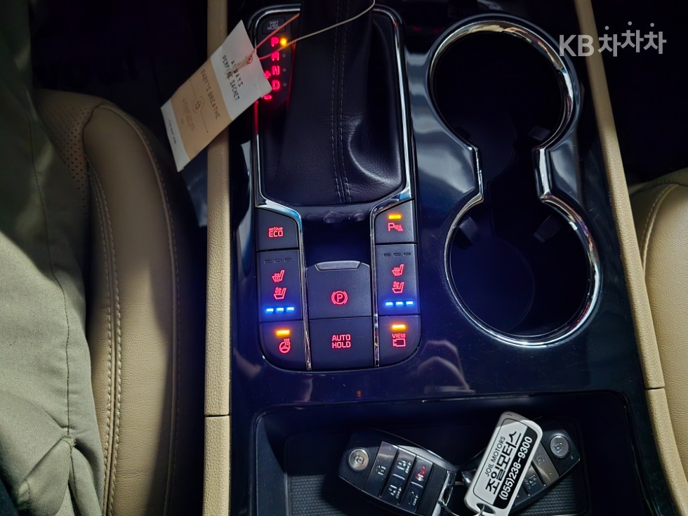 Kia Carnival — miniaturë 17